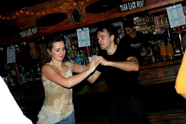 min 2005 11 06 sharkys 079